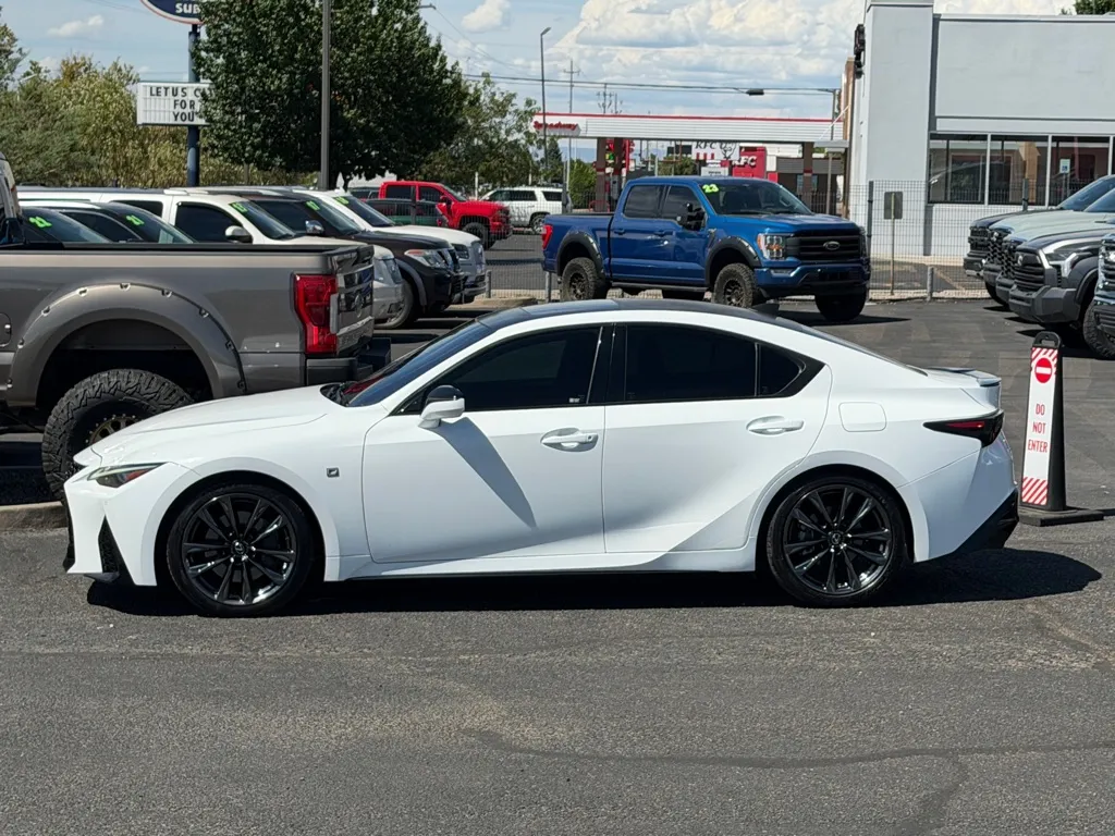 Lexus IS photo 42