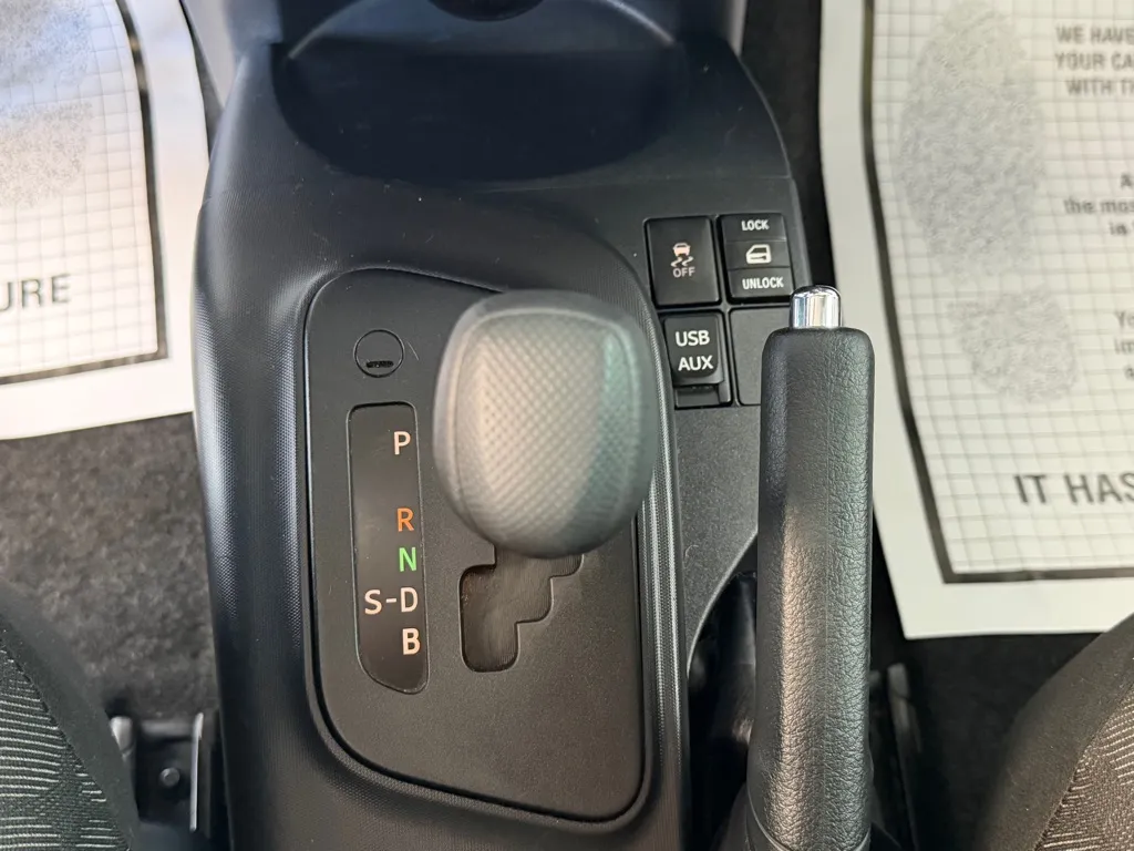 Scion IQ photo 15