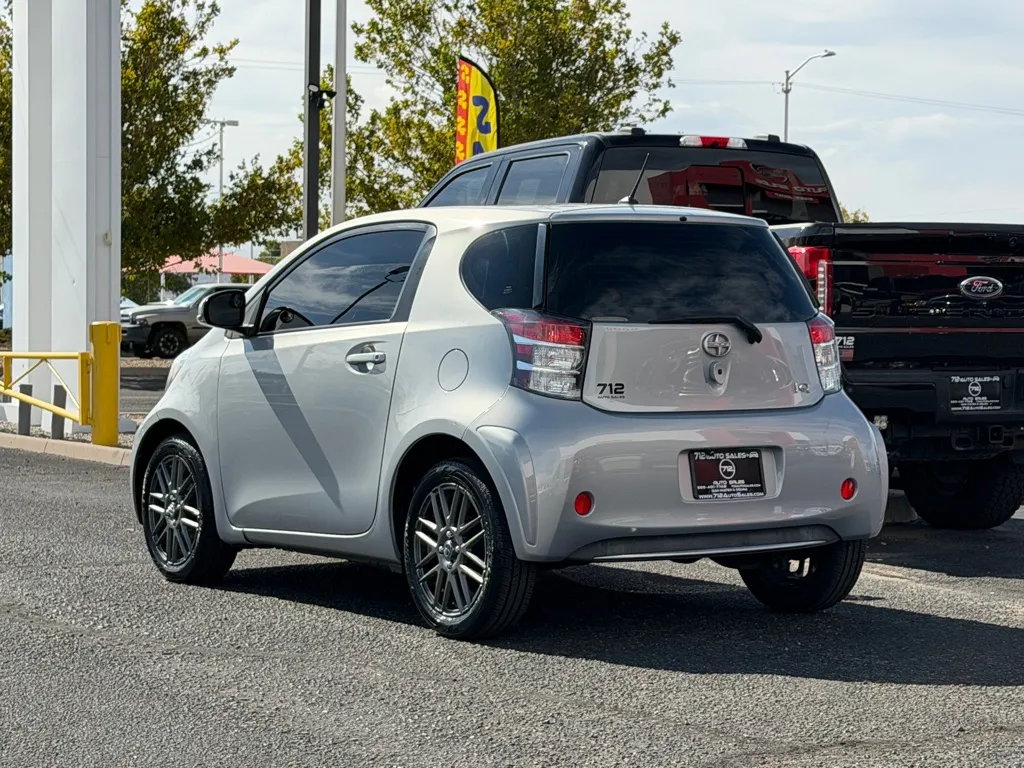 Scion IQ photo 37