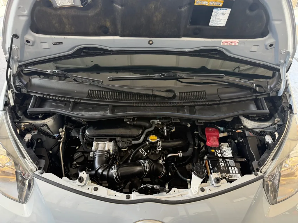 Scion IQ photo 46