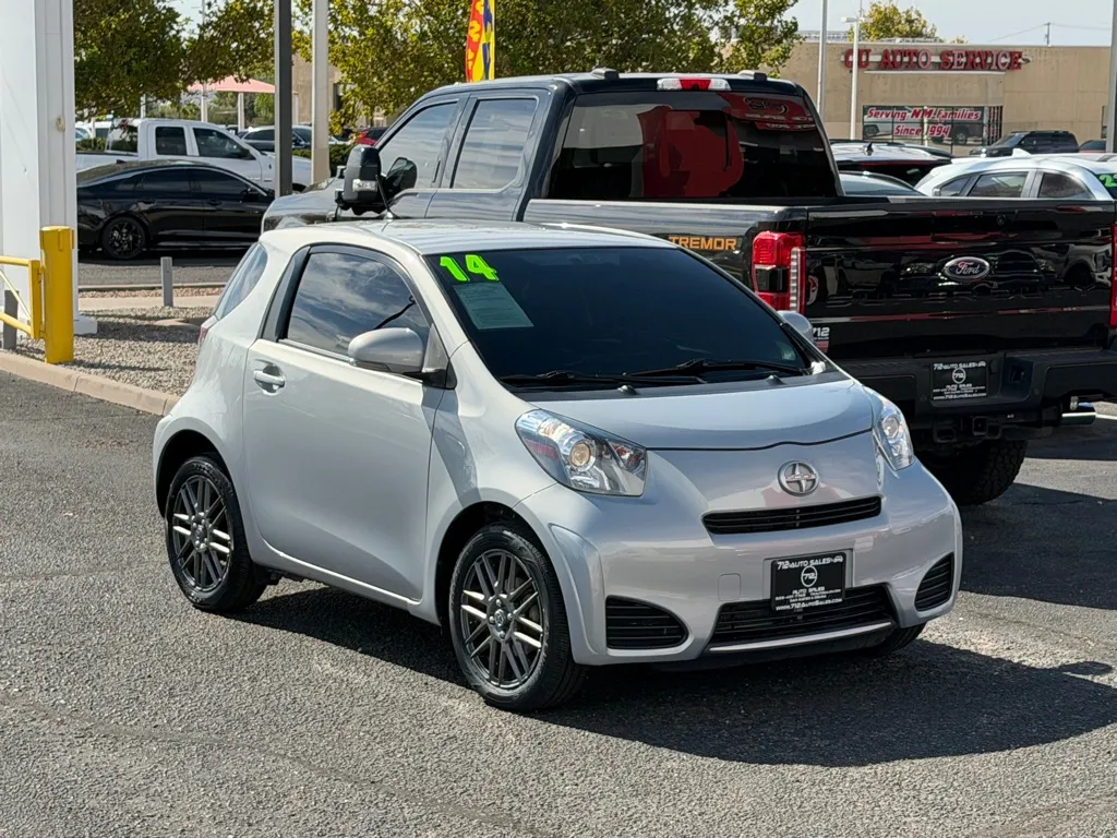 Scion IQ photo 44