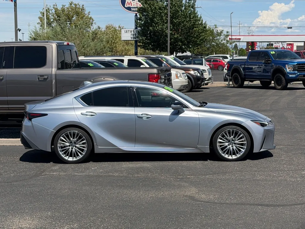 Lexus IS photo 52