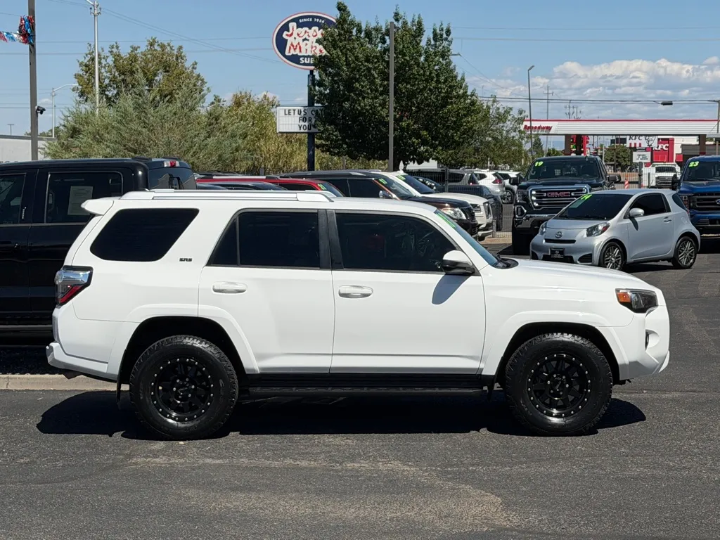 Toyota 4Runner photo 53