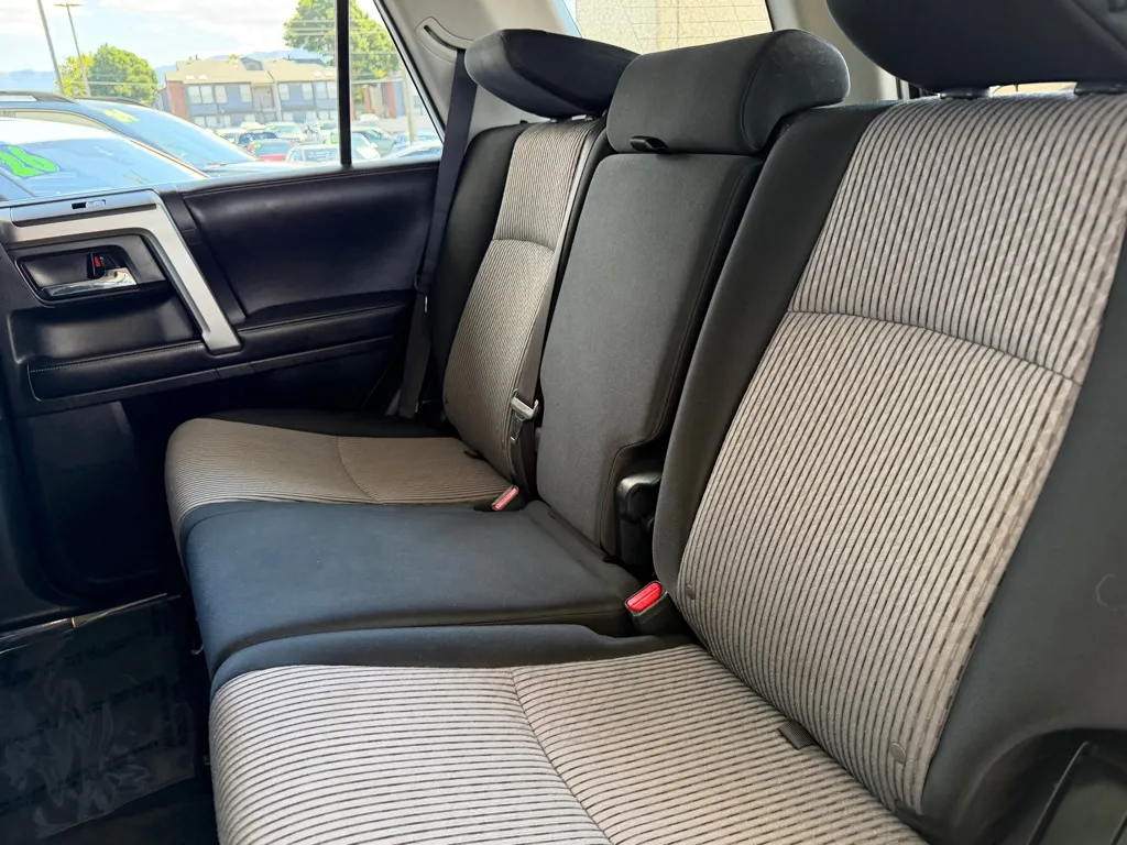 Toyota 4Runner photo 22
