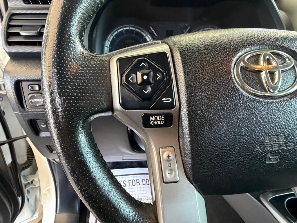 Toyota 4Runner photo 9