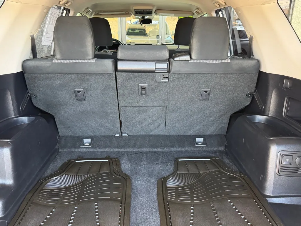 Toyota 4Runner photo 28