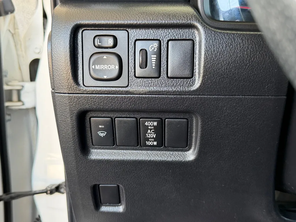 Toyota 4Runner photo 16