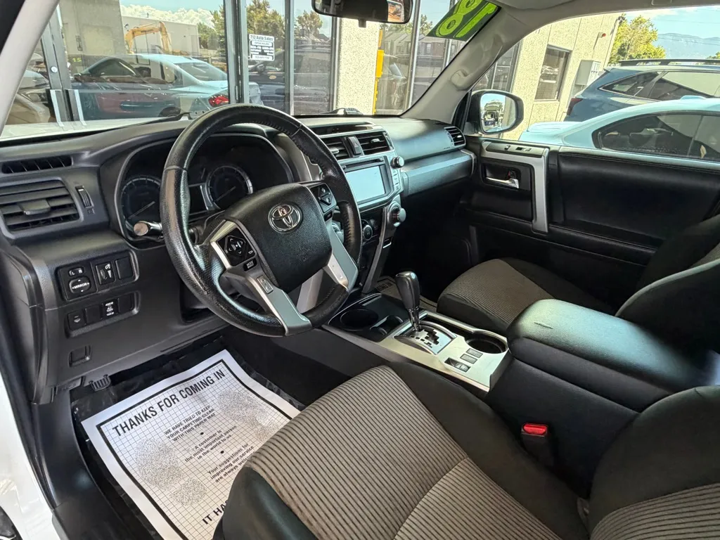 Toyota 4Runner photo 5