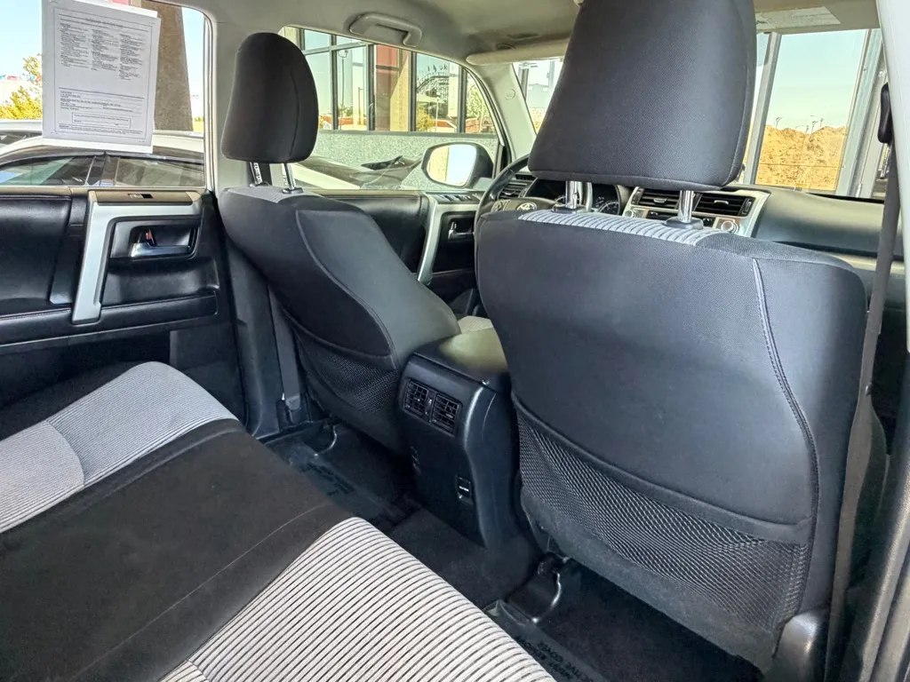 Toyota 4Runner photo 32