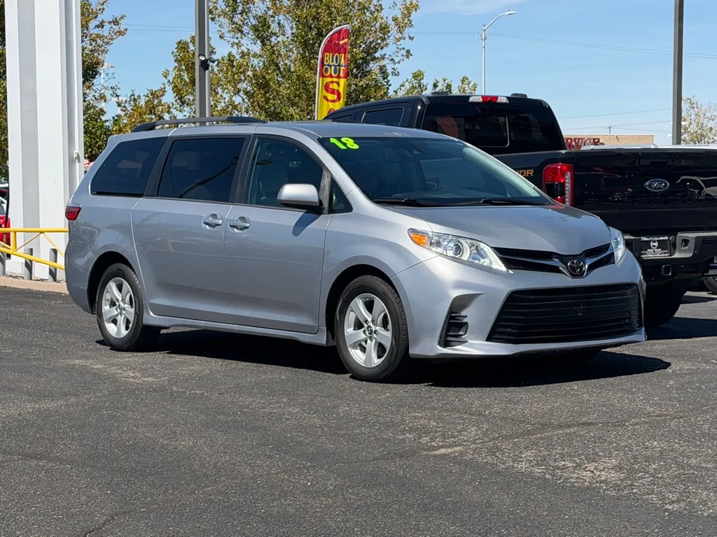 Toyota Sienna photo 55