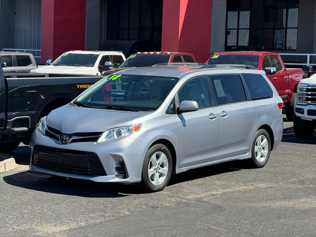 Toyota Sienna photo 42