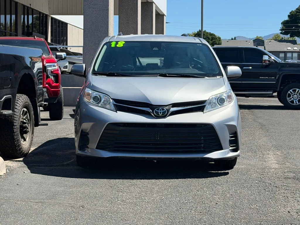 Toyota Sienna photo 41