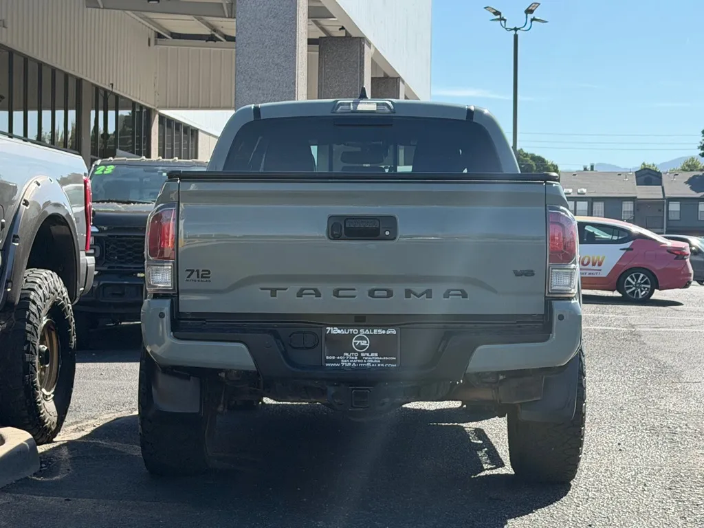 Toyota Tacoma photo 46