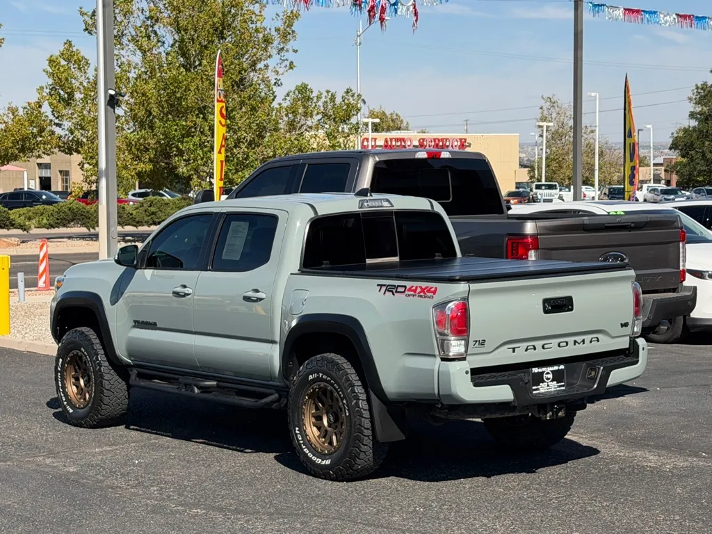 Toyota Tacoma photo 43