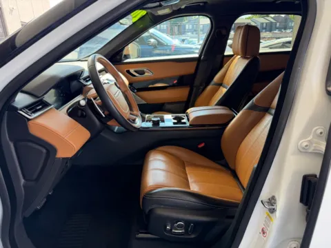 More photos of 2020 LAND ROVER RANGE ROVER VEL R-DYNAMIC HSE at 712 Auto Sales, NM