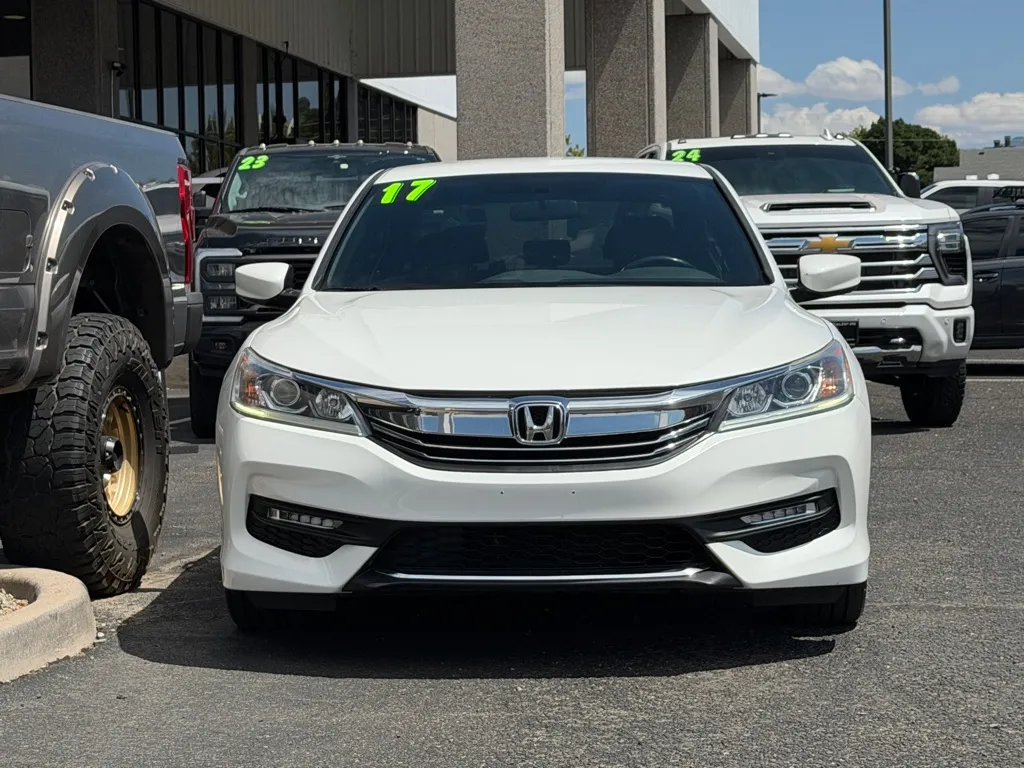 Honda Accord photo 38
