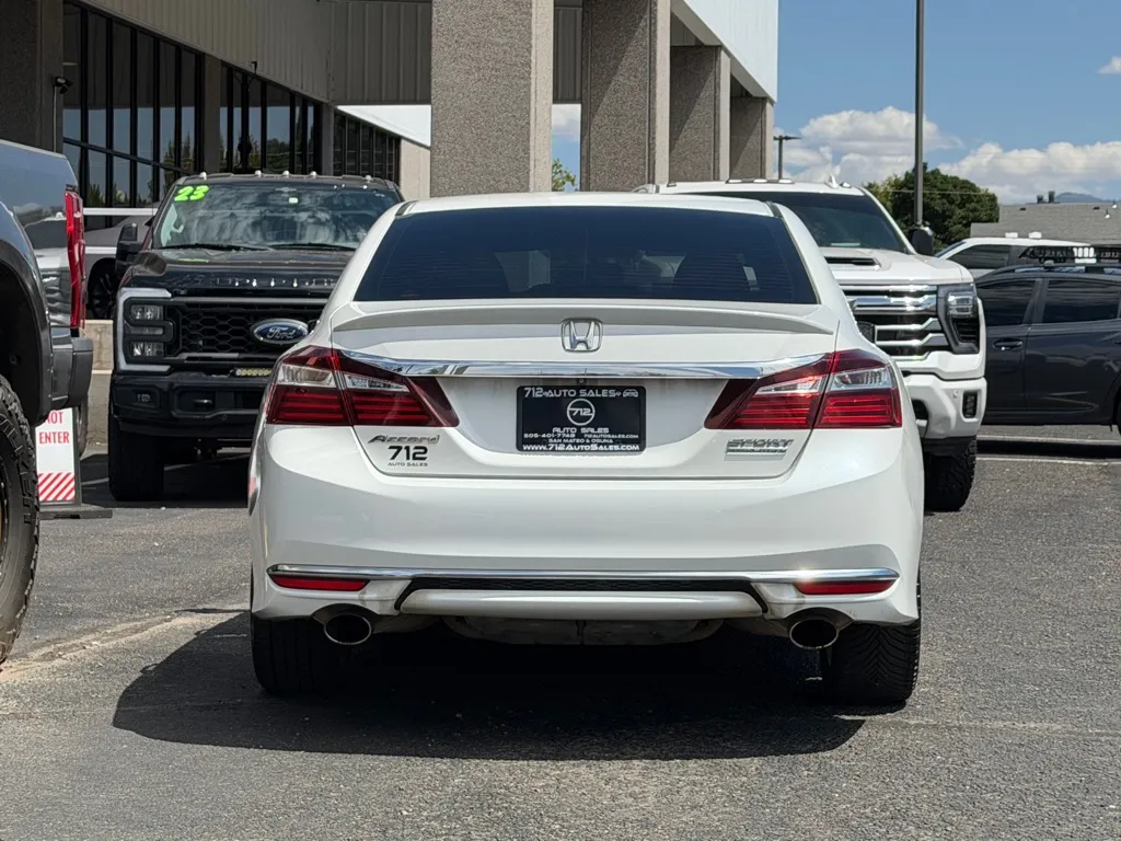 Honda Accord photo 46