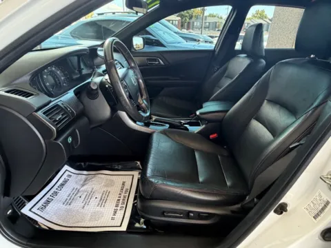 More photos of 2017 HONDA ACCORD SPORT SPECIAL EDITION at 712 Auto Sales, NM