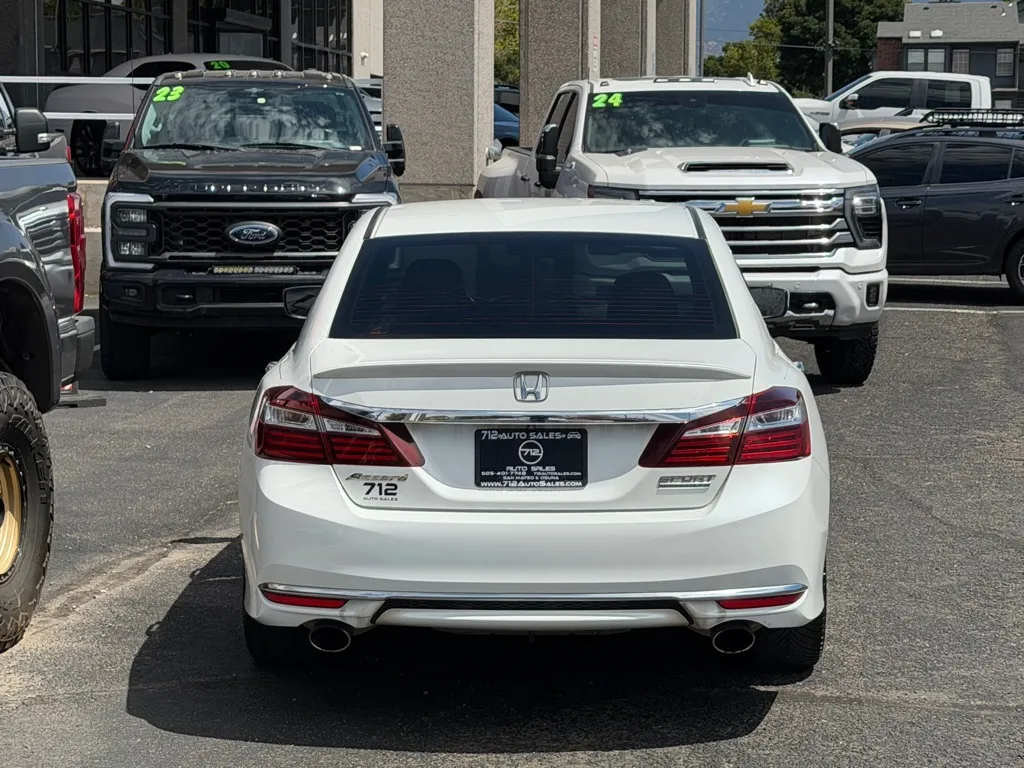 Honda Accord photo 45