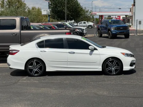 Another view of 2017 HONDA ACCORD SPORT SPECIAL EDITION for sale in Albuquerque, NM at 712 Auto Sales