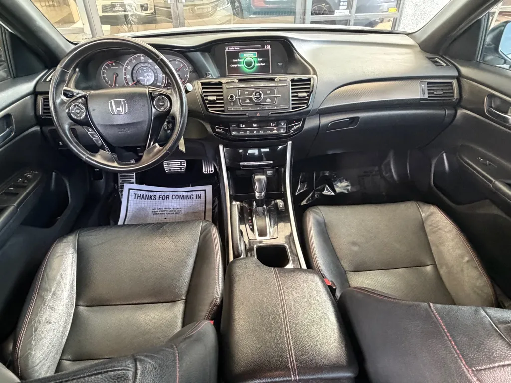Honda Accord photo 24