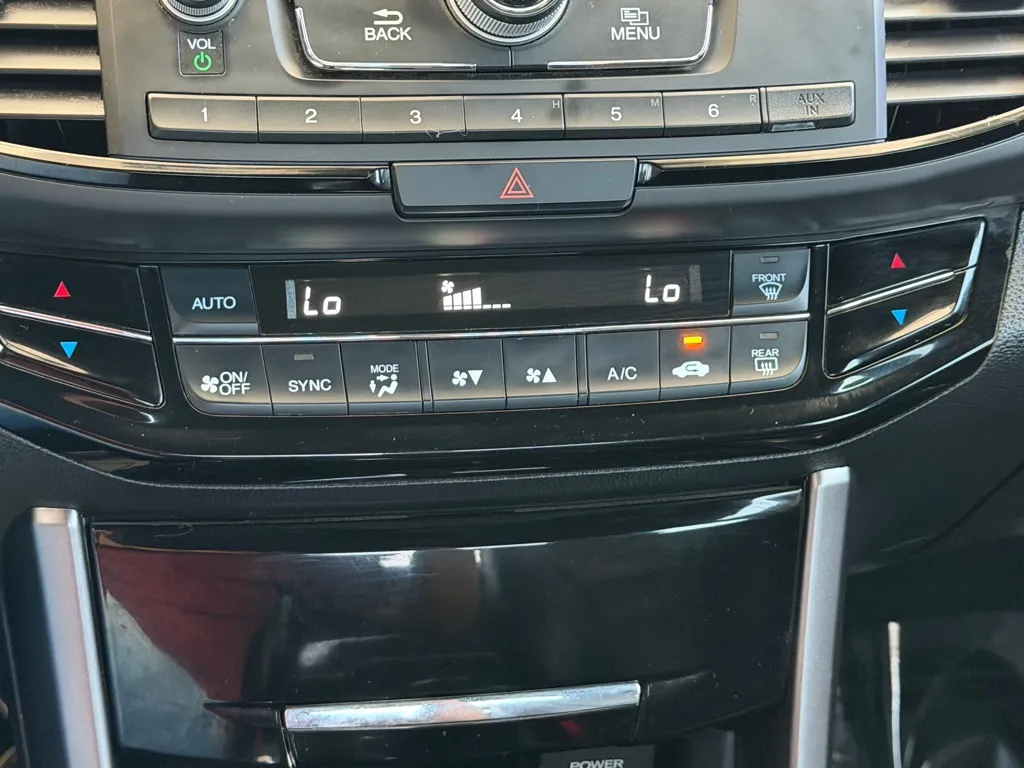 Honda Accord photo 15