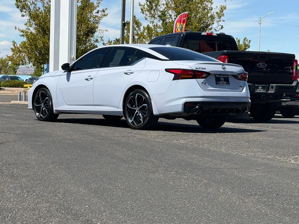 Nissan Altima photo 40