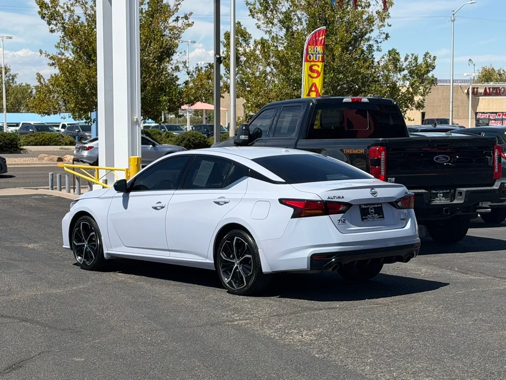 Nissan Altima photo 39
