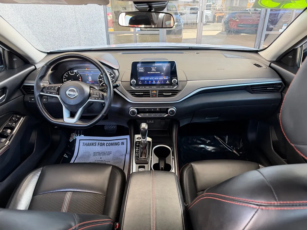 Nissan Altima photo 20