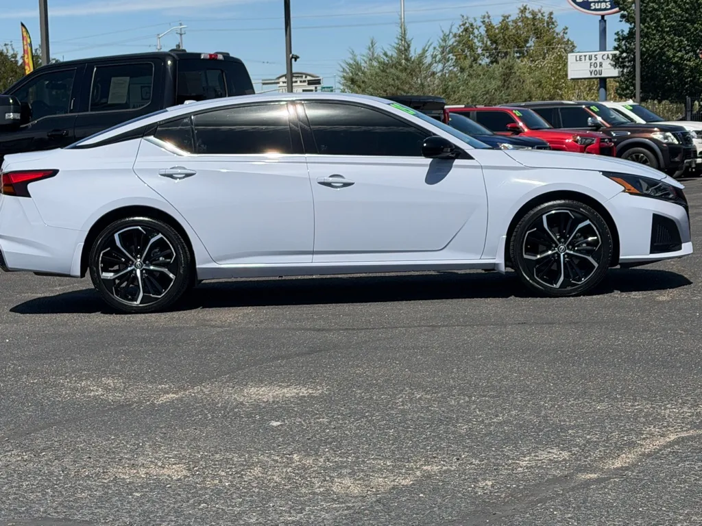 Nissan Altima photo 49