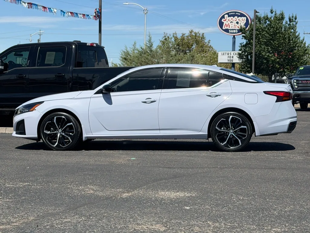 Nissan Altima photo 38