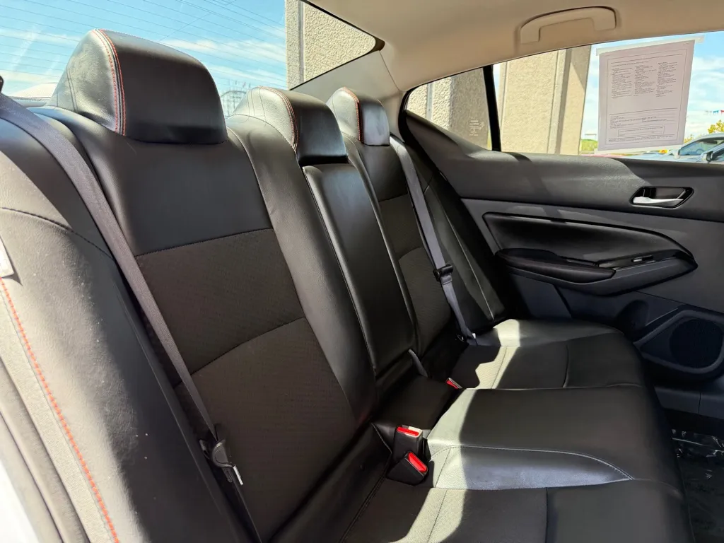 Nissan Altima photo 25