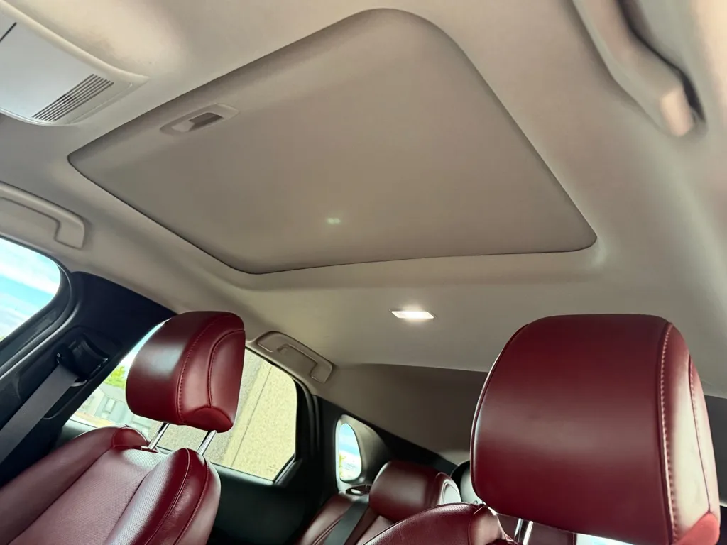 Mazda CX-30 photo 16