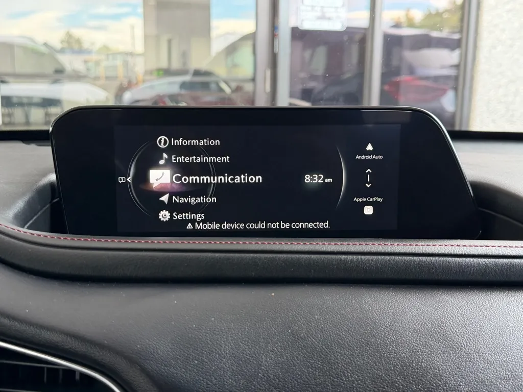 Mazda CX-30 photo 12