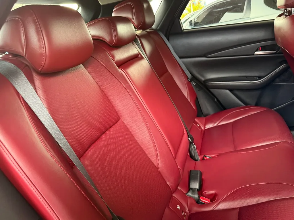 Mazda CX-30 photo 29