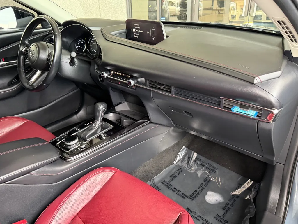 Mazda CX-30 photo 34