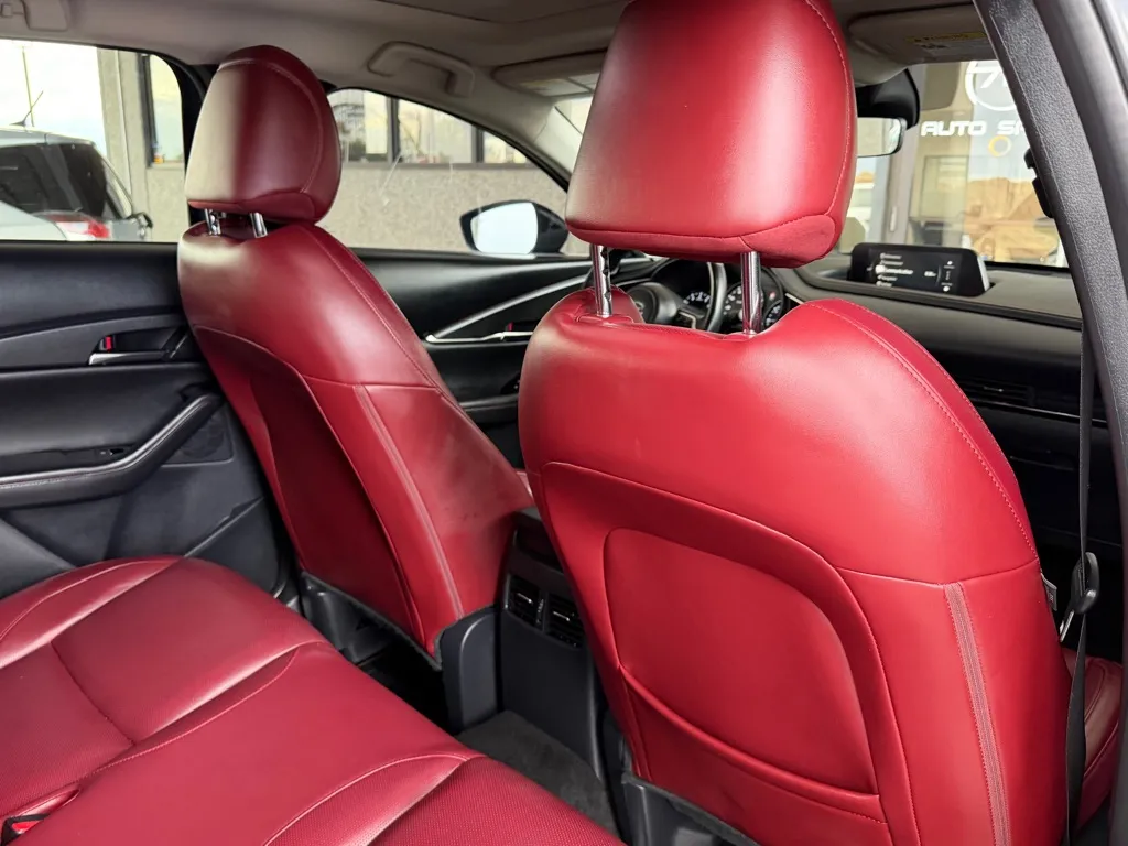 Mazda CX-30 photo 30