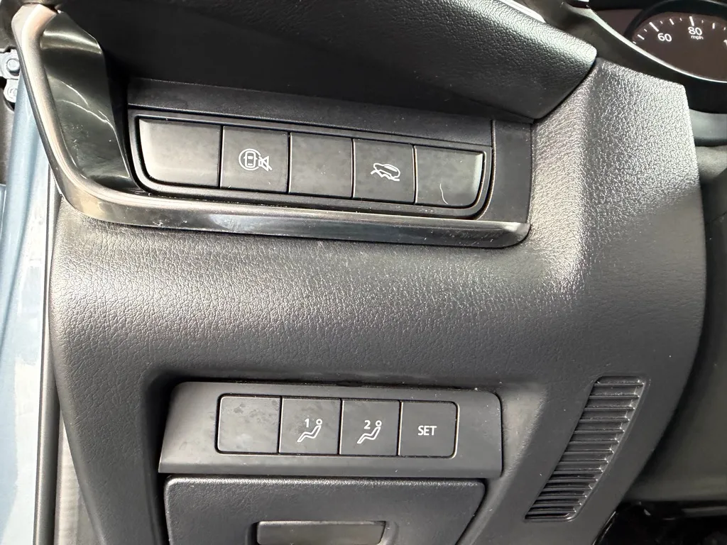 Mazda CX-30 photo 15
