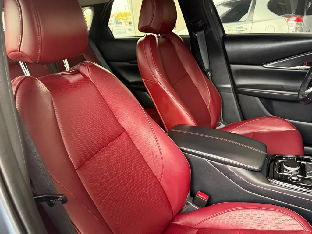 Mazda CX-30 photo 33