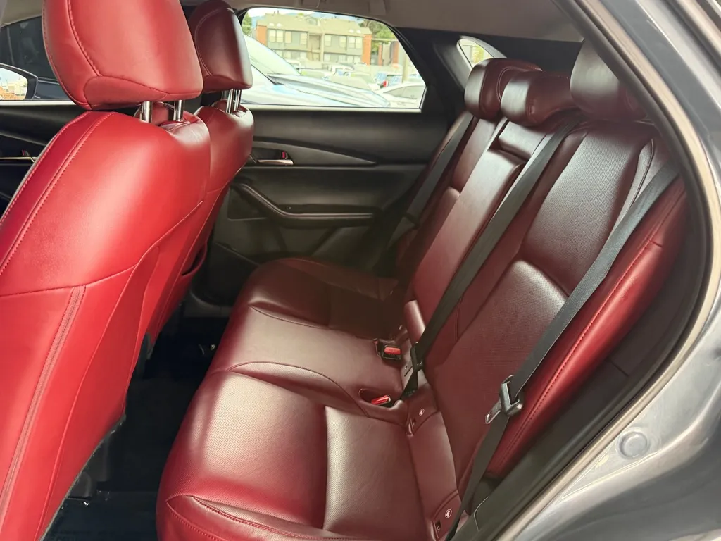 Mazda CX-30 photo 18