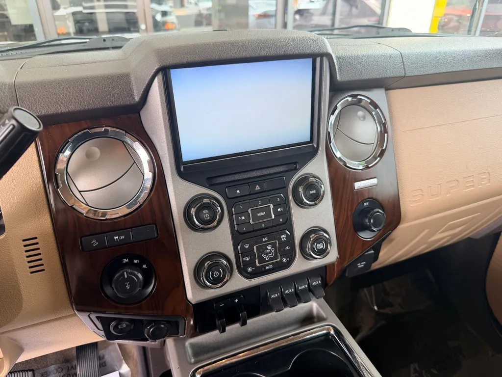 Ford F-250 photo 12