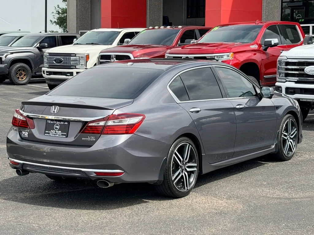 Honda Accord photo 36