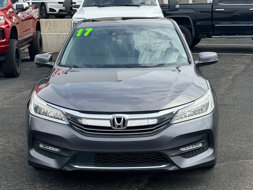 Honda Accord photo 24