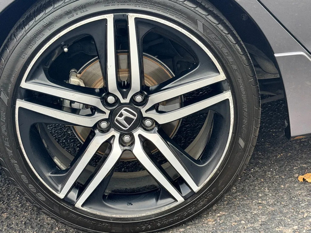 Honda Accord photo 45