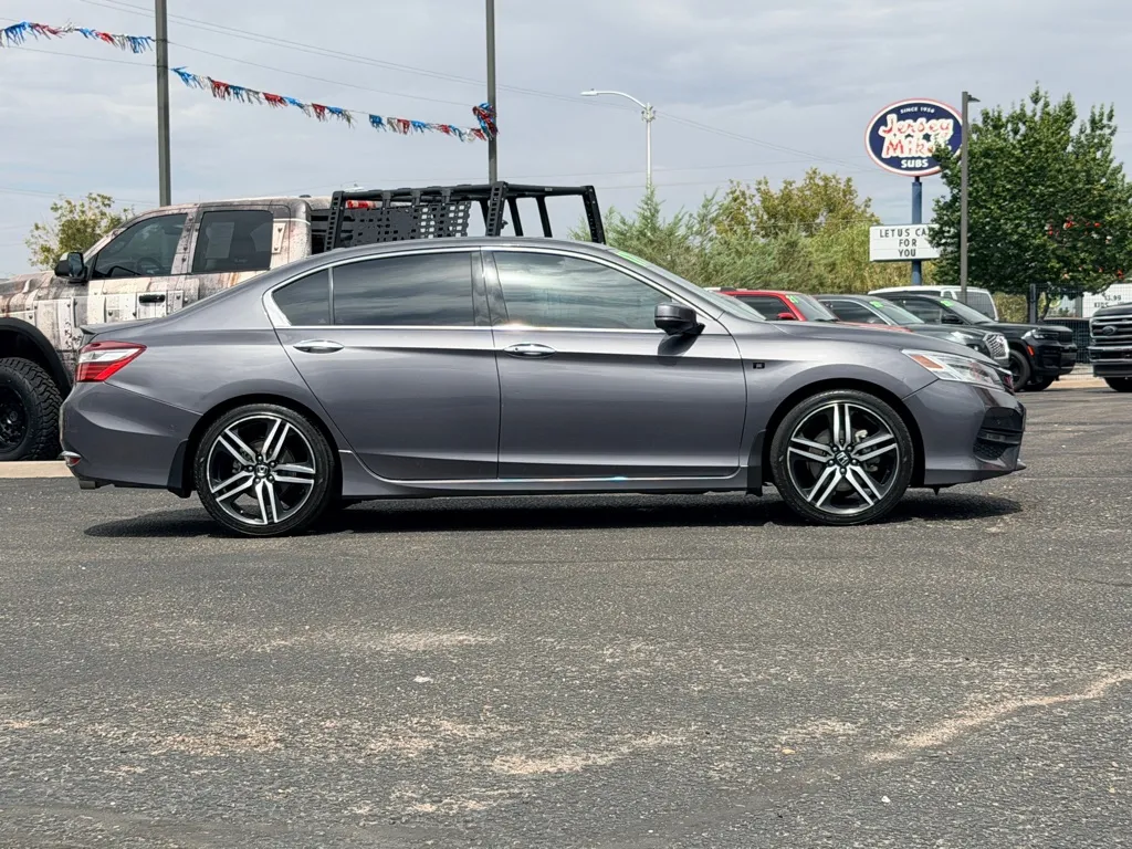 Honda Accord photo 39