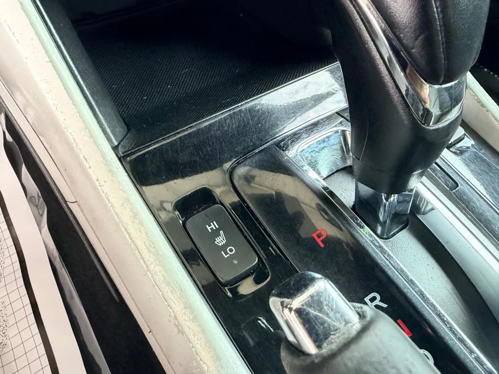Honda Accord photo 12