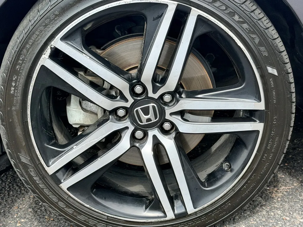 Honda Accord photo 43