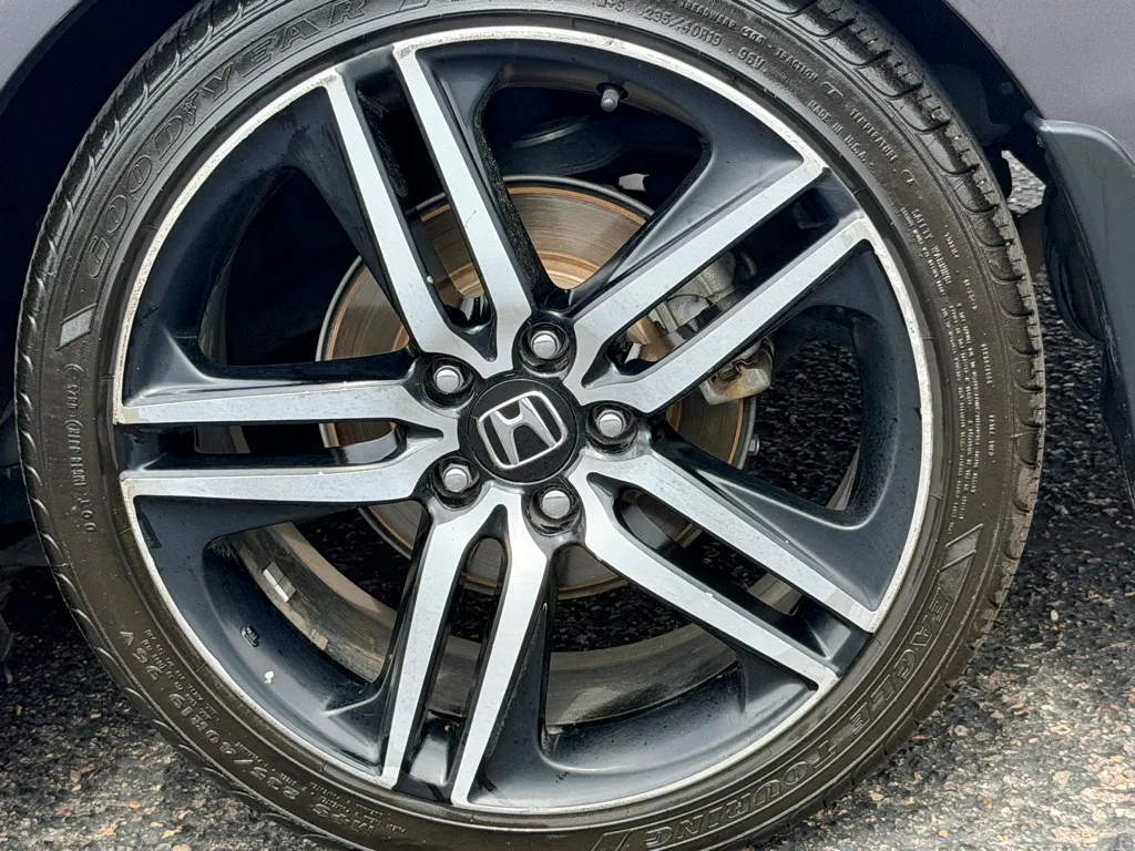 Honda Accord photo 42