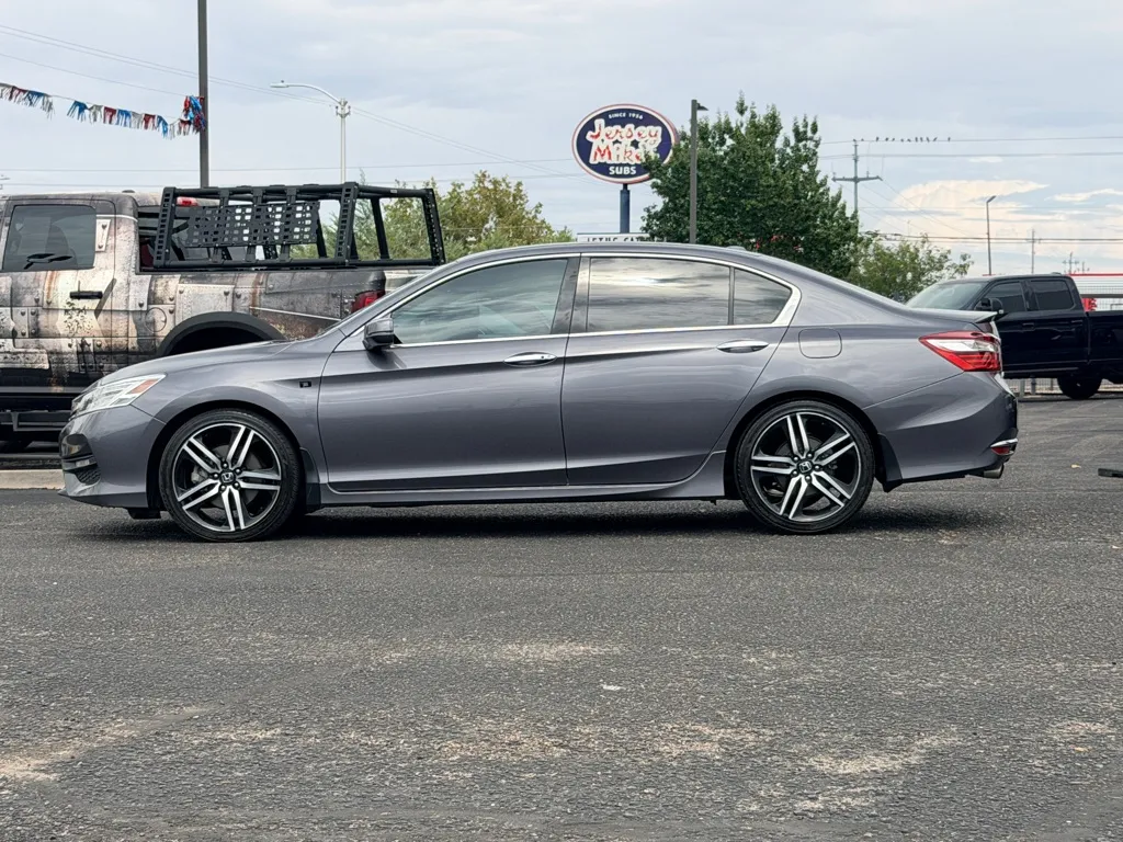 Honda Accord photo 29