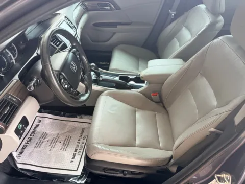 More photos of 2017 HONDA ACCORD TOURING at 712 Auto Sales, NM